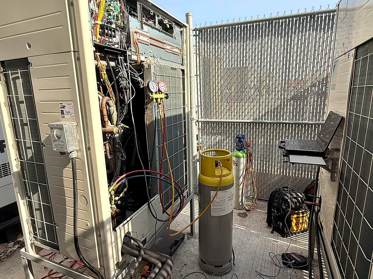 Commercial chiller maintenance and repairs